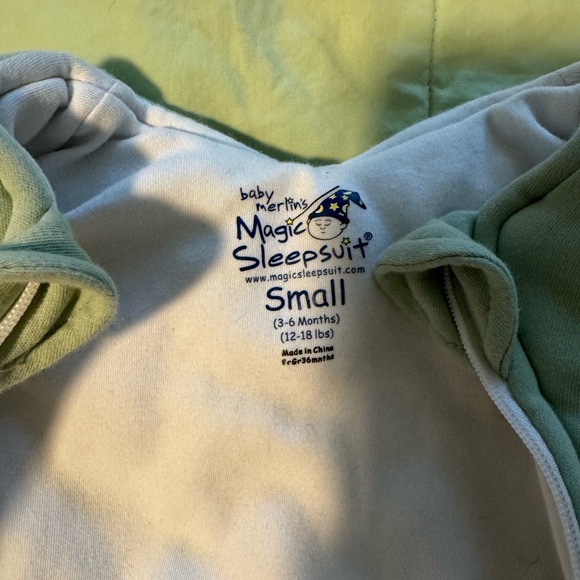 - Gray - Picture 6 of 8